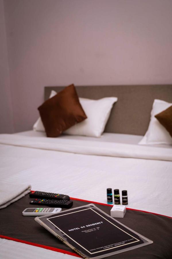 Gs Residency Hotel กูวาฮาติ ภายนอก รูปภาพ