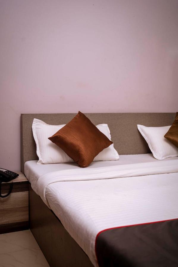Gs Residency Hotel กูวาฮาติ ภายนอก รูปภาพ